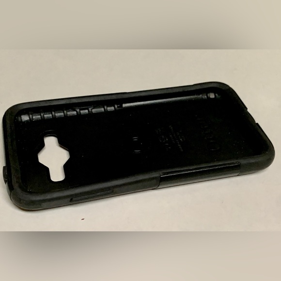 OTTERBOX COMMUTER Compatible with Samsung Galaxy J3/J3V Black Shockproof Case - Picture 11 of 13